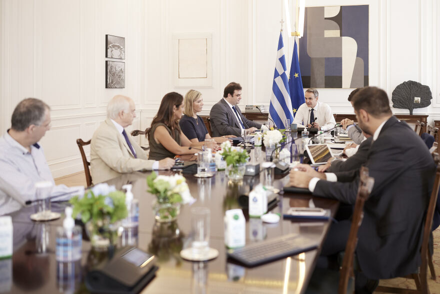 Συνάντηση Μητσοτάκη - Πιερρακάκη: Η τετραετία θα είναι μια επανάσταση για τη λειτουργία των σχολείων