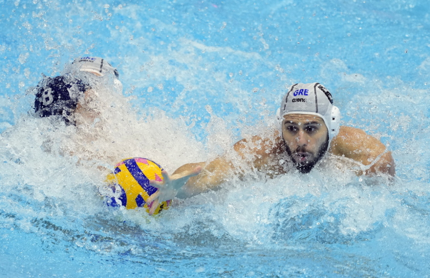  Υπόκλιση από τον Θοδωρή Βλάχο: «Ήρωες είναι οι πιλότοι και οι πυροσβέστες, όχι οι παίκτες μου»