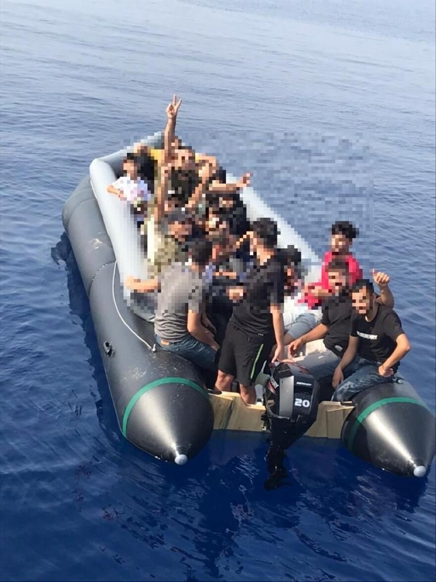 Aναβλήθηκε το Παγκόσμιο Ιστιοπλοΐας - 440 ιστιοπλόοι βοηθούν στην εκκένωση της Νέας Αγχιάλου