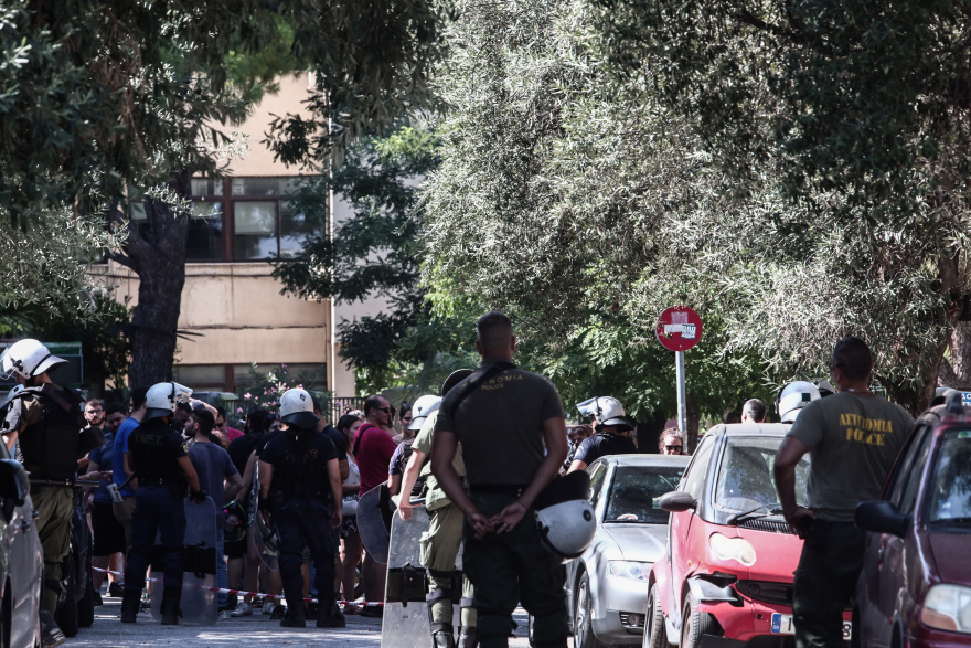 Πατήσια: Επεισόδιο συγκεντρωμένων με την Αστυνομία κατά τη διάρκεια έξωσης λόγω κοινοχρήστων