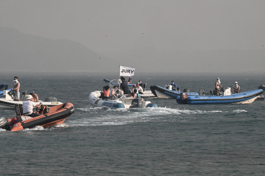 Νέα Αγχίαλος: Πώς το παγκόσμιο πρωτάθλημα ιστιοπλοΐας στον Βόλο βοήθησε στην εκκένωση μετά τις εκρήξεις
