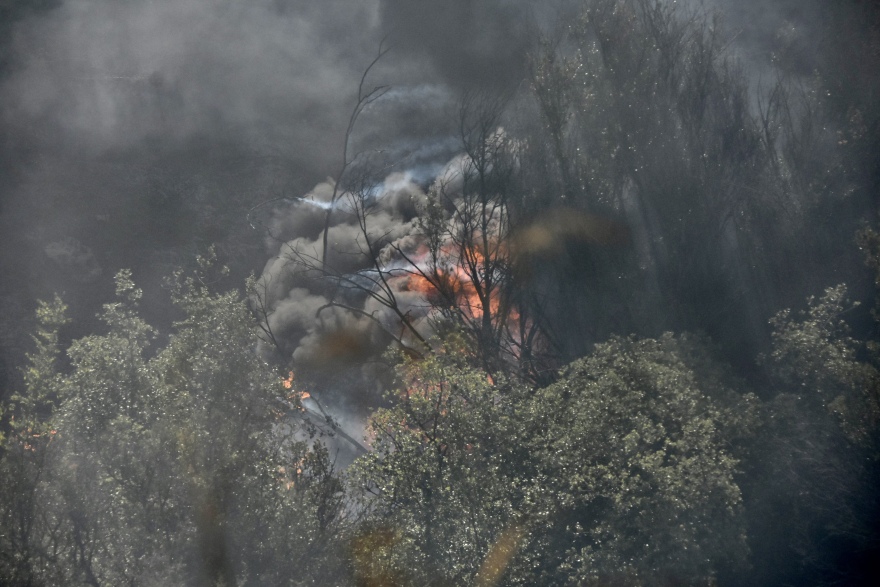 Χωρίς ενεργό μέτωπο η φωτιά στη Μαγνησία - Μικρές εστίες σε Άγιο Γεώργιο, Μάραθο και Κριθάρια