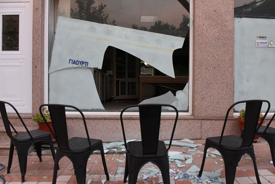 Νέες εικόνες καταστροφής από την έκρηξη στην αποθήκη πυρομαχικών στη Νέα Αγχίαλο