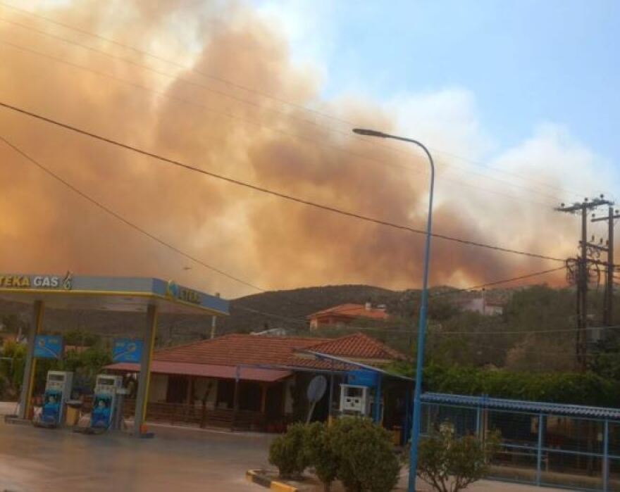 Φωτιά στη Μαγνησία: Εκκένωση τώρα σε Νέα Αγχίαλο και άλλα 8 χωριά δίπλα στον Βόλο - Θυελλώδεις άνεμοι 7 μποφόρ