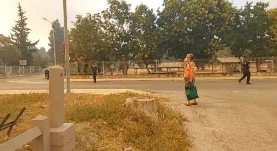 Φωτιά στη Μαγνησία: Εκκένωση τώρα σε Νέα Αγχίαλο και άλλα 8 χωριά δίπλα στον Βόλο - Θυελλώδεις άνεμοι 7 μποφόρ