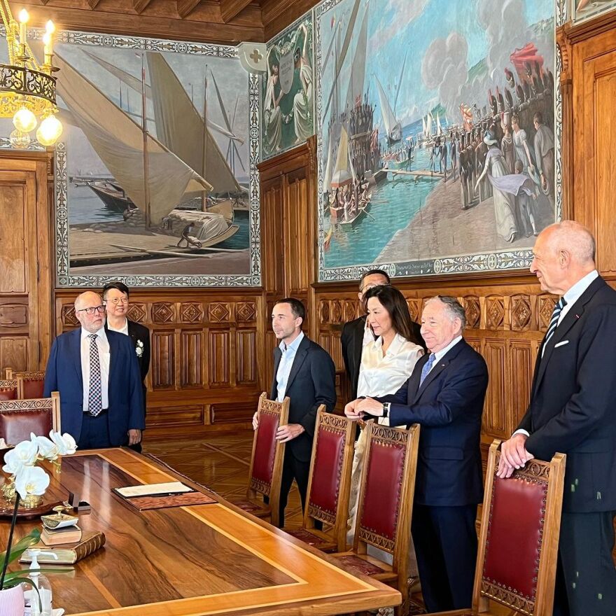 Μισέλ Γιο: Παντρεύτηκε τον σύντροφό της μετά από 19 χρόνια αρραβώνα