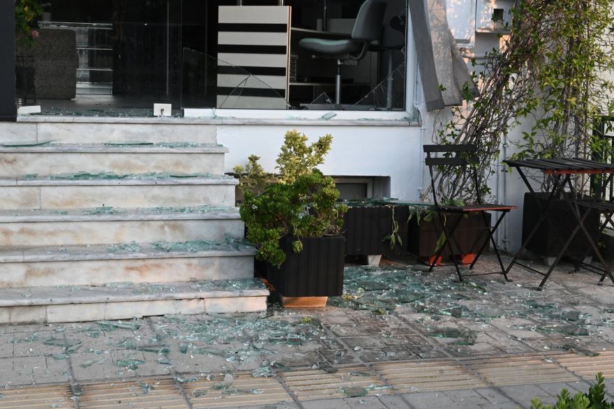 Νέες εικόνες καταστροφής από την έκρηξη στην αποθήκη πυρομαχικών στη Νέα Αγχίαλο