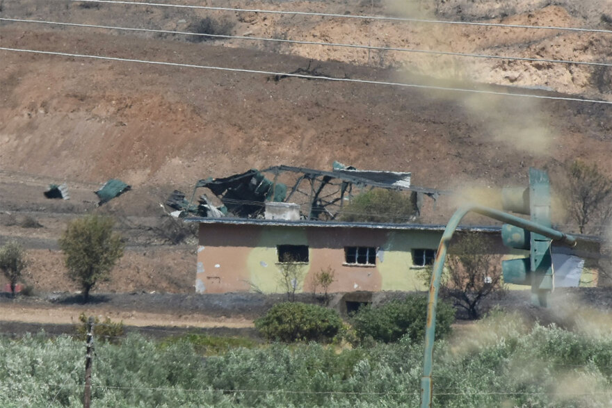 Νέες εικόνες καταστροφής από την έκρηξη στην αποθήκη πυρομαχικών στη Νέα Αγχίαλο