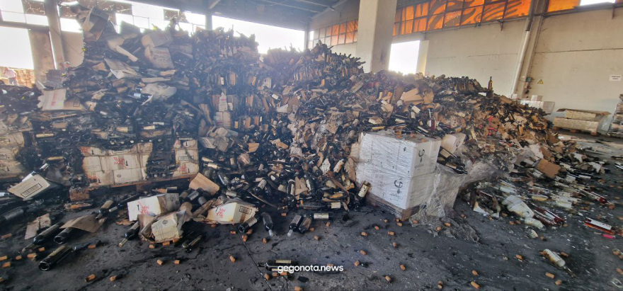 Νέες εικόνες καταστροφής από την έκρηξη στην αποθήκη πυρομαχικών στη Νέα Αγχίαλο