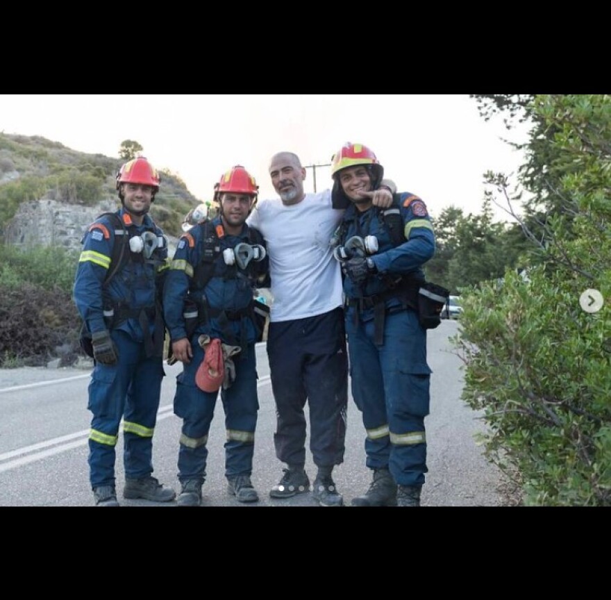 Βαλάντης: Στο πλευρό των πυροσβεστών στη Ρόδο 