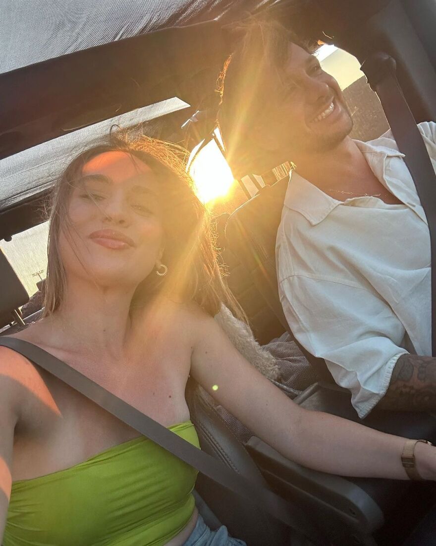 Ηλίας Μπόγδανος – Αλεξάνδρα Εξαρχοπούλου: Απολαμβάνουν τις διακοπές τους στα ελληνικά νησιά