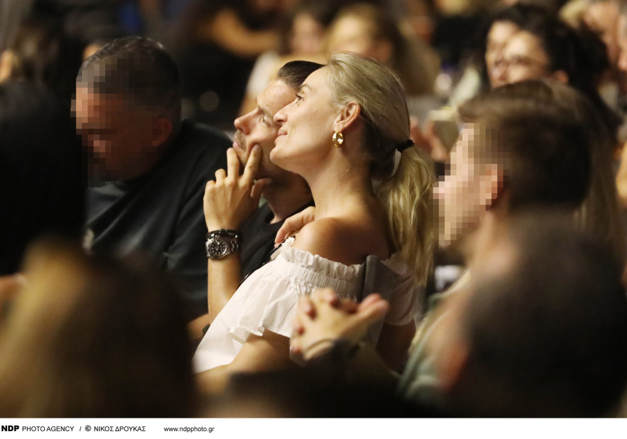 Ελεονώρα Μελέτη: Σε βραδινή έξοδο με τον σύζυγό της, Θοδωρή Μαροσούλη