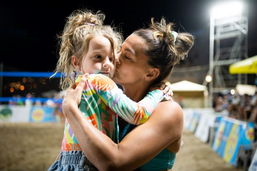 Μπιτς Βόλεϊ, Agios Nikolaos Finals, Ρίτσα Καζάκου: Η επιχειρηματίας, μητέρα που έκανε το όνειρο της πραγματικότητα