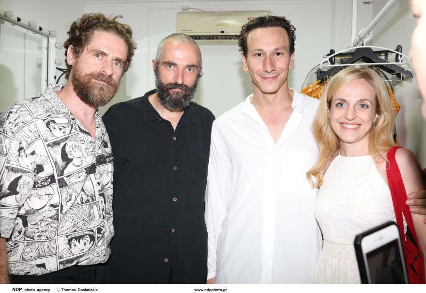 Δημήτρης Λάλος: Σπάνια δημόσια εμφάνιση με τη σύζυγό του, Έλενα Μαυρίδου, στην Επίδαυρο 