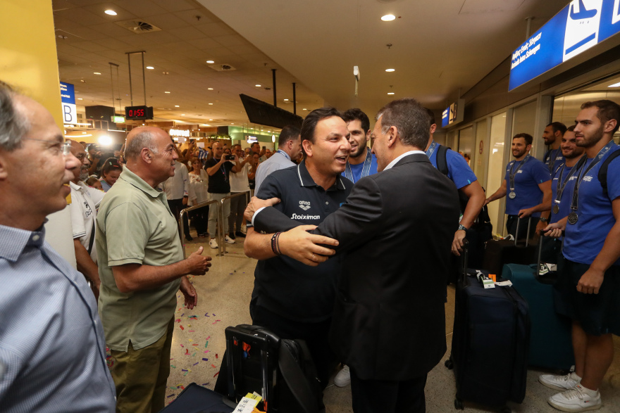 Eθνική ομάδα πόλο: «Βιώνοντας αυτή την υποδοχή στην Ελλάδα καταλάβαμε πως κάναμε κάτι σημαντικό», λέει ο Βλάχος