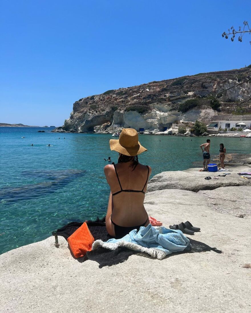 Μπέττυ Μαγγίρα: Κάνει διακοπές στην Κίμωλο - Οι φωτογραφίες με το μαγιό