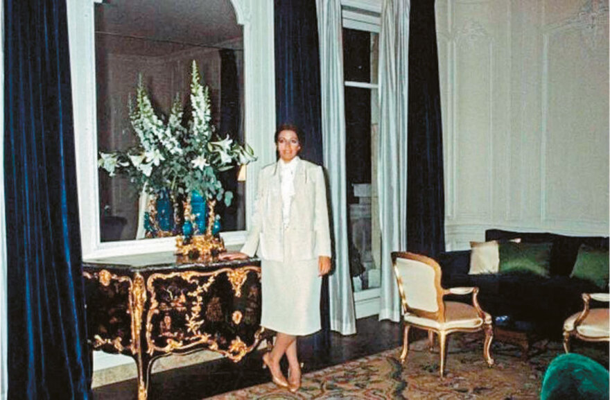 Αθηνά Ωνάση: Πουλάει τα ακίνητα, «εξαφανίστηκε», είναι και έγκυος;