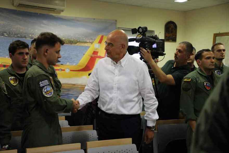 Δένδιας από την 112 ΠΜ: Αυξάνεται το πτητικό επίδομα των πιλότων των πυροσβεστικών αεροσκαφών