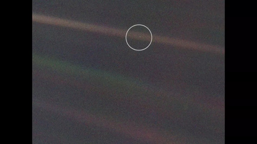 NASA: Η «καρδιά» του Voyager χτυπά - Έπιασε σήμα από το χαμένο διαστημόπλοιο, ελπίδες για αποκατάσταση της επικοινωνίας