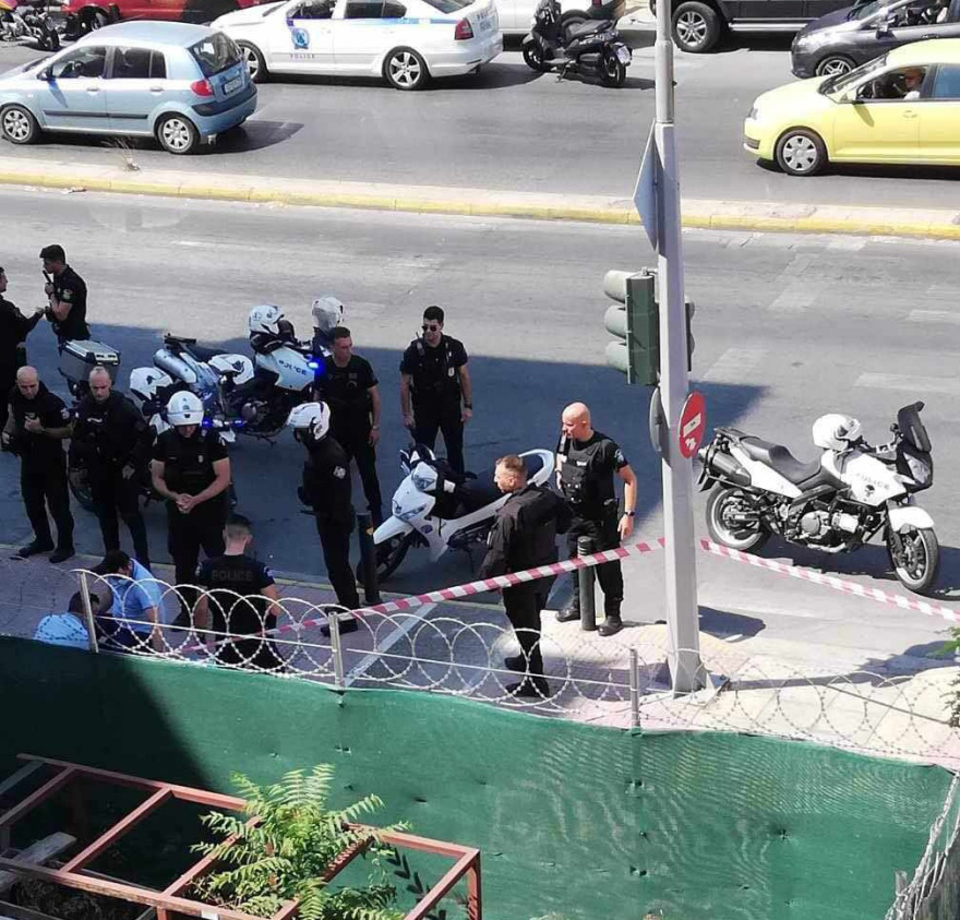 Αιματηρή συμπλοκή στον Κολωνό - Ένας τραυματίας έπειτα από πυροβολισμούς