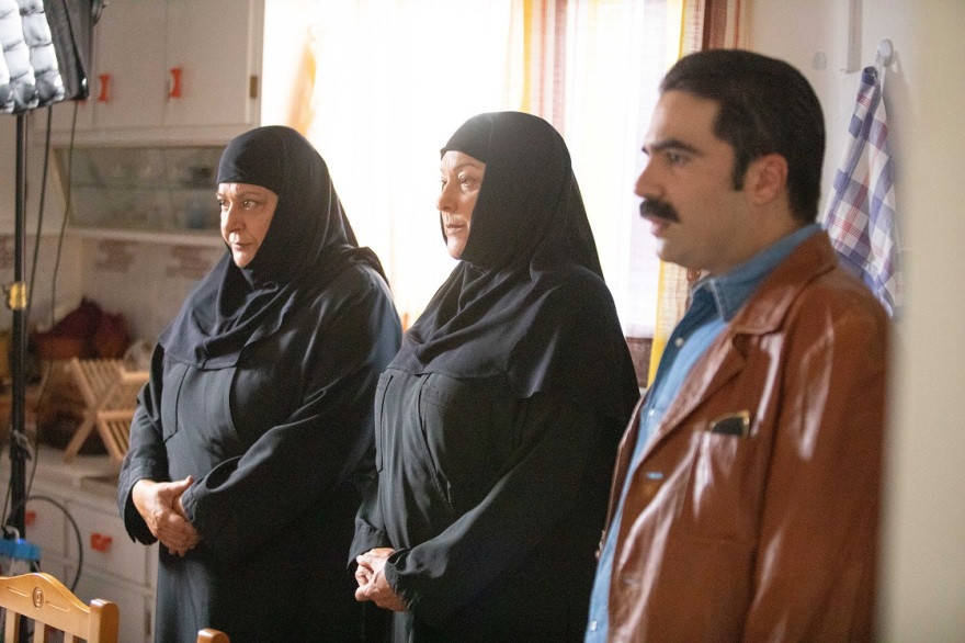 Φόνοι στο Καμπαναριό: Ξεκίνησαν τα γυρίσματα της νέας κωμικής σειράς - Δείτε φωτογραφίες