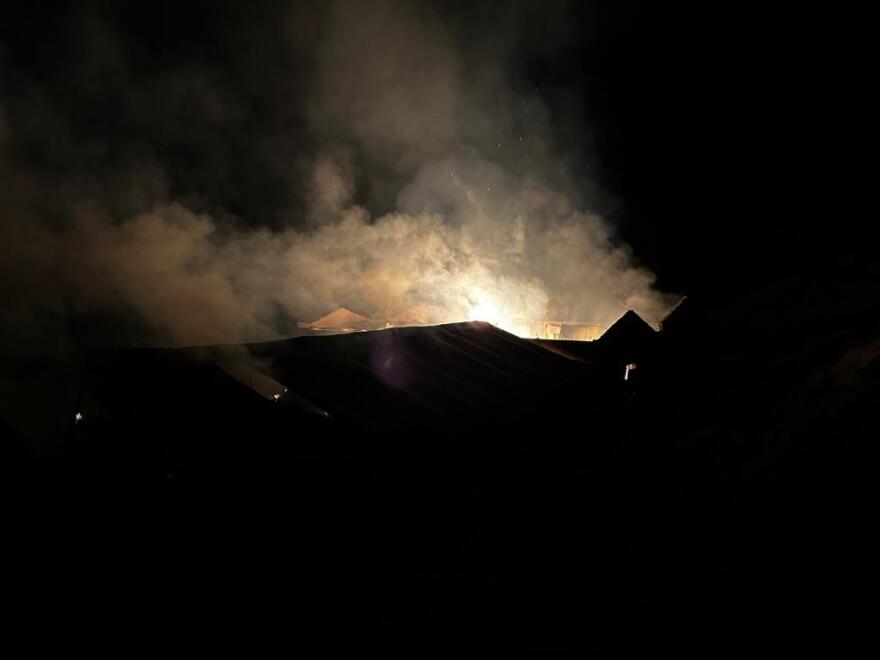 Φωτιά σε ποιμνιοστάσιο στο χωριό Ανάβρα της Μαγνησίας - Δείτε φωτογραφίες