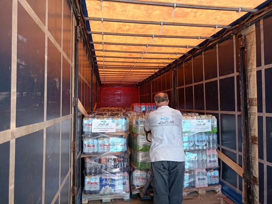 Η «Αποστολή» στο πλευρό των πυροσβεστών και πυρόπληκτων περιοχών