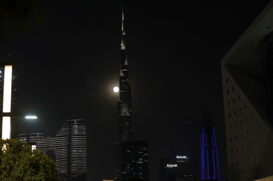 Υπερπανσέληνος Αυγούστου 2023: Μάγεψε το «φεγγάρι του οξύρρυγχου» - Εντυπωσιακές εικόνες από όλο τον κόσμο