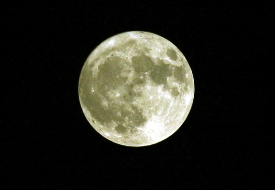 Υπερπανσέληνος Αυγούστου 2023: Μάγεψε το «φεγγάρι του οξύρρυγχου» - Εντυπωσιακές εικόνες από όλο τον κόσμο