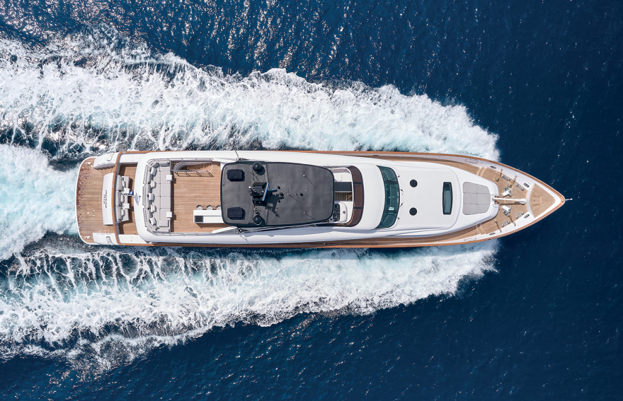 Mamma Mia: Το υπερπολυτελές γιοτ που συνδυάζει τη φινέτσα με την άνεση