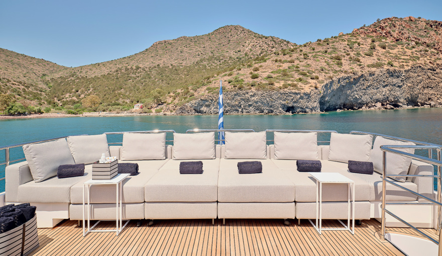 Mamma Mia: Το υπερπολυτελές γιοτ που συνδυάζει τη φινέτσα με την άνεση