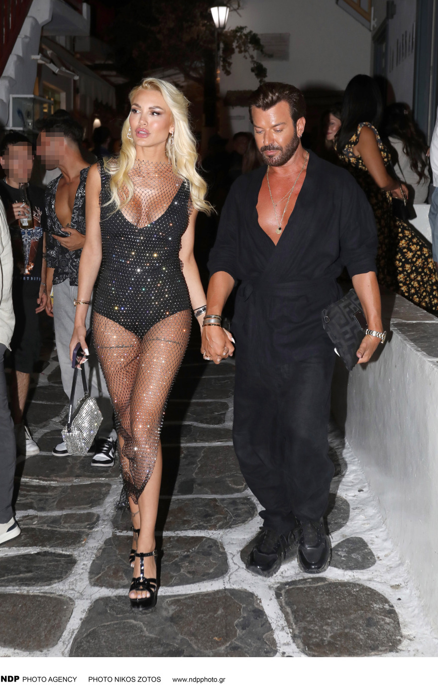 Αλεξάνδρα Παναγιώταρου: Η νέα αποκαλυπτική εμφάνισή της στη Μύκονο - Δείτε φωτογραφίες