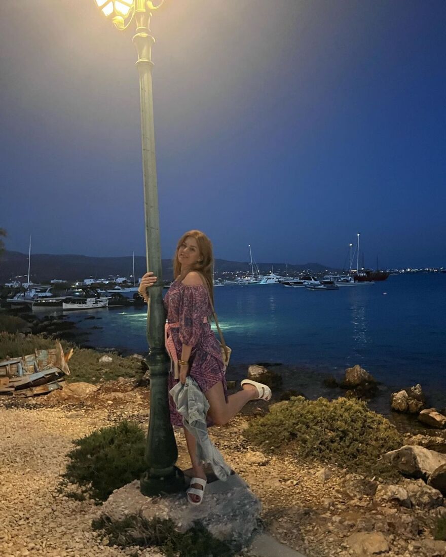 Σάσα Μπάρον Κοέν: Ο «Μπόρατ» ενθουσιάστηκε με την Ελλάδα - Οι φωτογραφίες από την Αντίπαρο