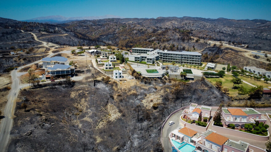 Φωτιά στη Ρόδο: Drone δείχνει την καταστροφή στο νησί μετά την πυρκαγιά - Δείτε φωτογραφίες