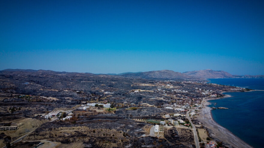 Φωτιά στη Ρόδο: Drone δείχνει την καταστροφή στο νησί μετά την πυρκαγιά - Δείτε φωτογραφίες