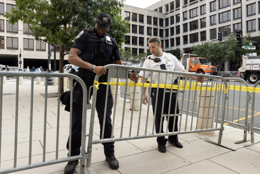 Ντόναλντ Τραμπ: «Είμαι αθώος» δήλωσε στις κατηγορίες για συνωμοσία - Στις 28 Αυγούστου η πρώτη ακρόαση