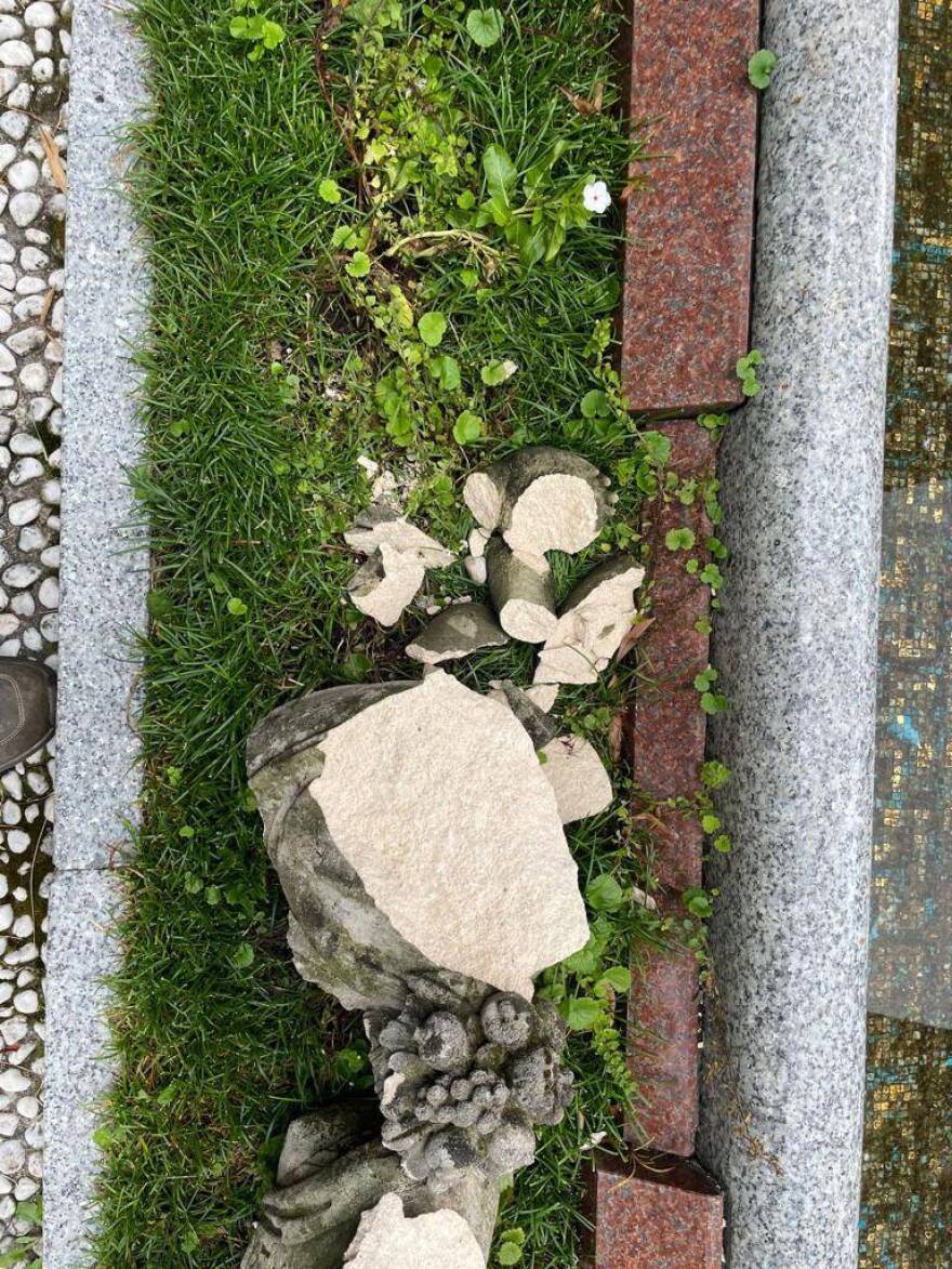 Ιταλία: Γερμανοί influencers κατέστρεψαν άγαλμα 150 ετών