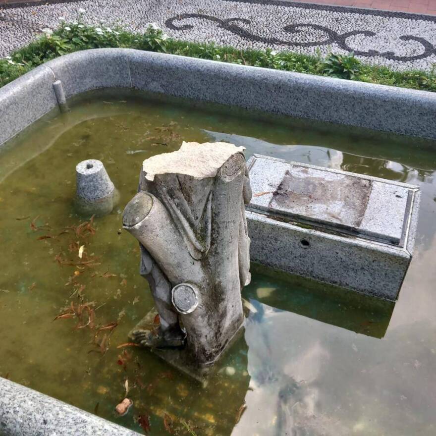 Ιταλία: Γερμανοί influencers κατέστρεψαν άγαλμα 150 ετών