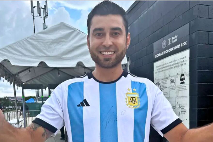Οπαδός του Μέσι απολύθηκε γιατί ζήτησε αυτόγραφο από τον Αργεντινό εν ώρα εργασίας!
