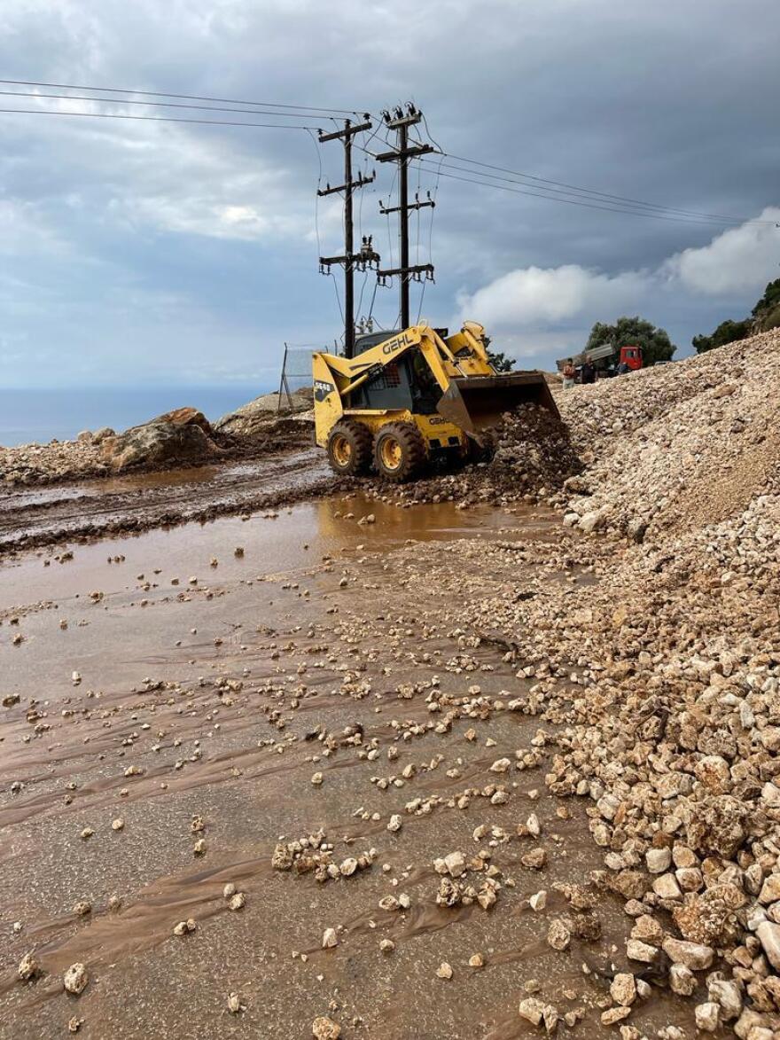 Καιρός: Όσα άφησε πίσω της η κακοκαιρία «Petar» - Δείτε βίντεο από Κέρκυρα, Κεφαλονιά και Αιτωλοακαρνανία