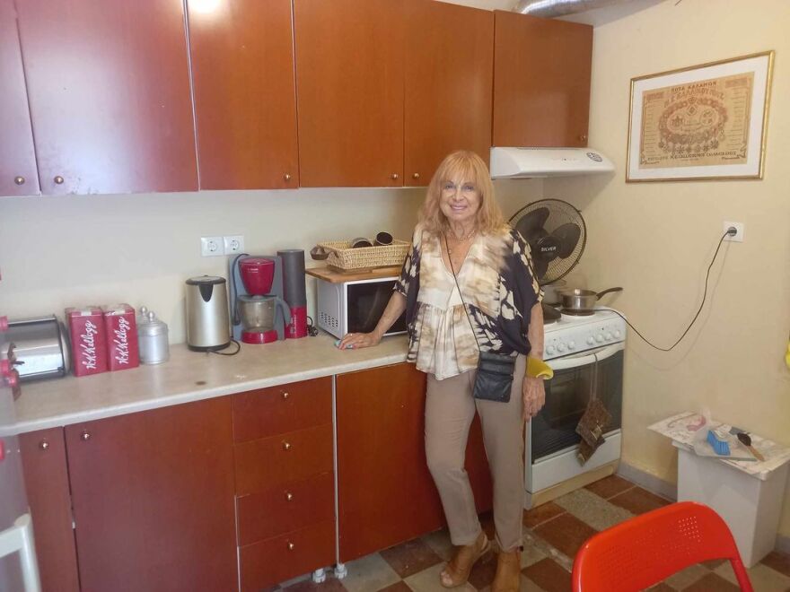 Άννα Φόνσου: Μετακόμισε αφού εκκενώθηκε η πολυκατοικία της - Φωτογραφίες από το νέο της σπίτι 