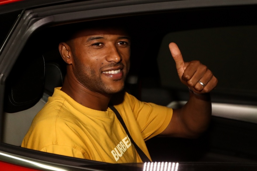 Ολυμπιακός: Στην Αθήνα ο Ελ Κααμπί - Περνά από εξετάσεις και υπογράφει