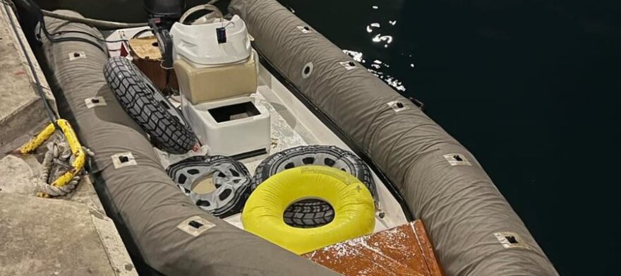 Κως: Καταδίωξη ταχύπλοου με δέκα μετανάστες από το Λιμενικό