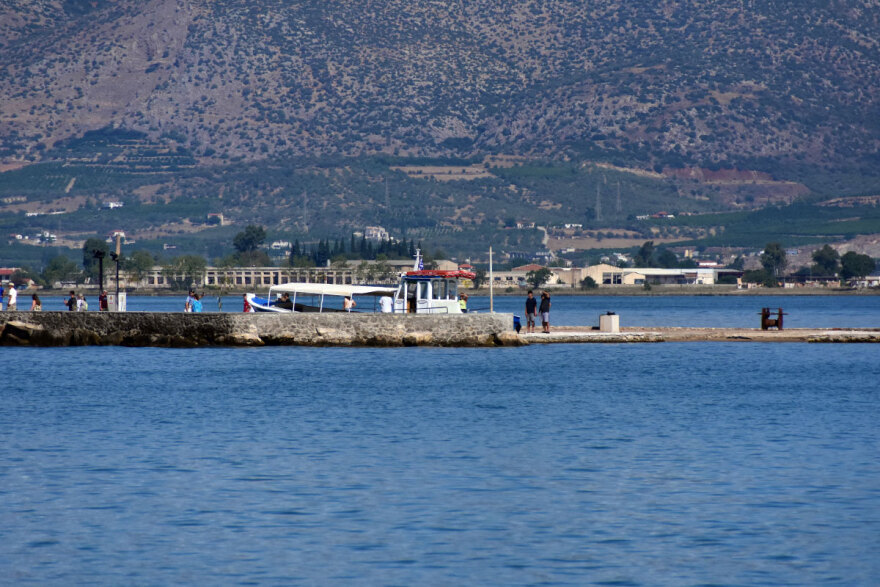 Ναύπλιο: Ξεκίνησαν πάλι τα δρομολόγια προς το Μπούρτζι - Δείτε φωτογραφίες