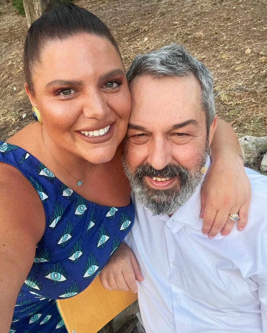 Μπάρκα για Χατζηπαναγιώτη: «Σε αγαπώ, σε ευχαριστώ για όσα μου διδάσκεις πάνω και κάτω απ' τη σκηνή»