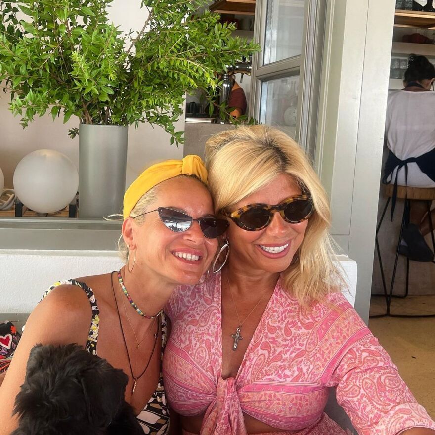 Ζήνα Κουτσελίνη: Συνάντησε τη Μαρία Μπεκατώρου στην Πάρο - «Φίλες μέχρι το τέλος»