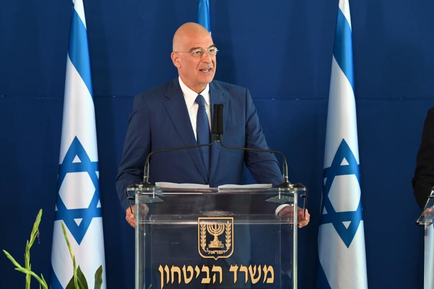 Δένδιας από το Ισραήλ: Η Ελλάδα «είναι εναντίον σε κάθε προσπάθεια αλλαγής συνόρων μέσω της χρήσης βίας»