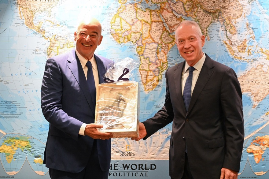 Δένδιας από το Ισραήλ: Η Ελλάδα «είναι εναντίον σε κάθε προσπάθεια αλλαγής συνόρων μέσω της χρήσης βίας»