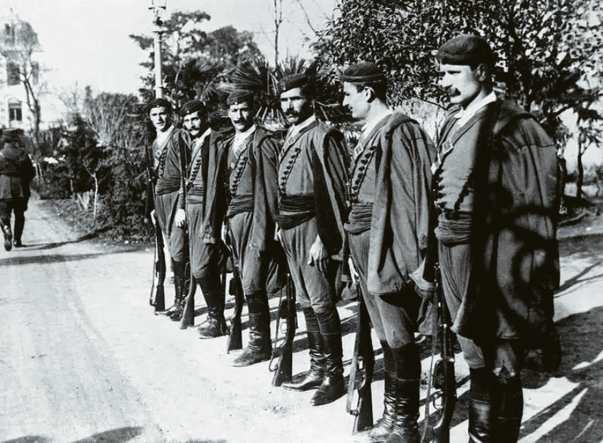 Ίωνας Δραγούμης: Η δολοφονία του και πώς τα fake news άναψαν τον διχασμό