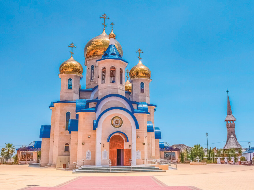 Κύπρος: Η «απορωσοποίηση» σε επτά βήματα - Πώς «κόβει» η Λευκωσία τους δεσμούς με τη Μόσχα